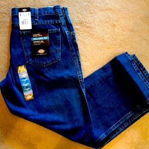 Dickies Relaxes Fit Straight Leg Jeans
